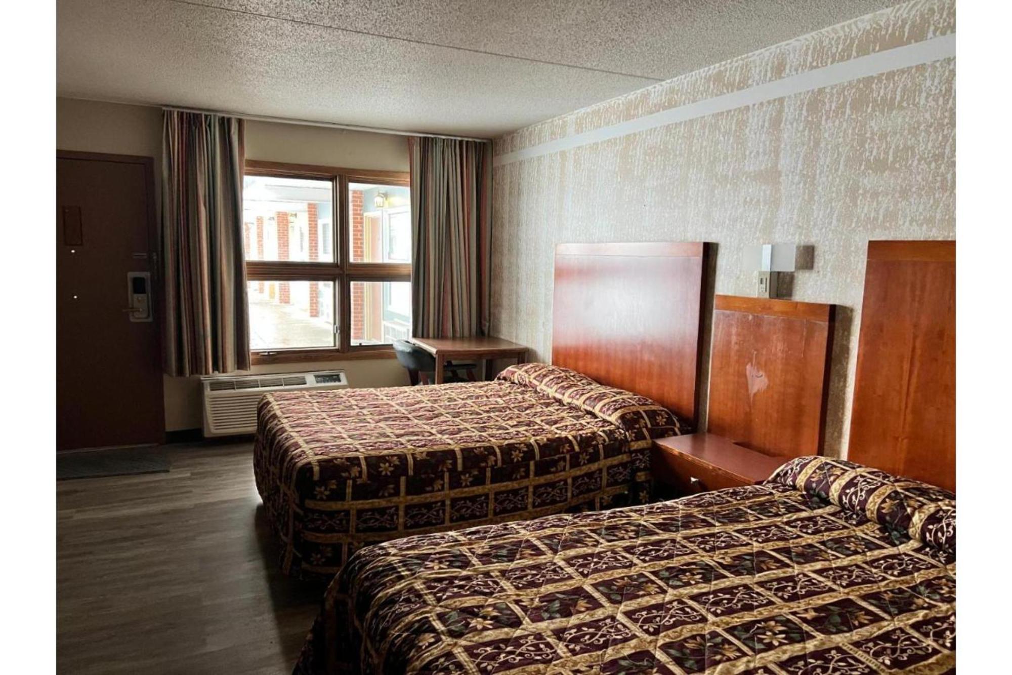 Devils Lake Inn By Oyo Near Devils Lake Regional Airport Luaran gambar