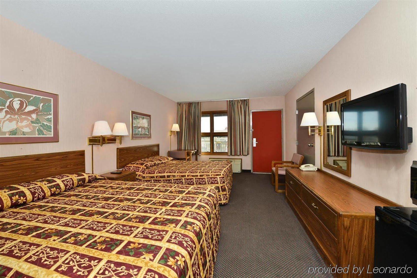 Devils Lake Inn By Oyo Near Devils Lake Regional Airport Luaran gambar