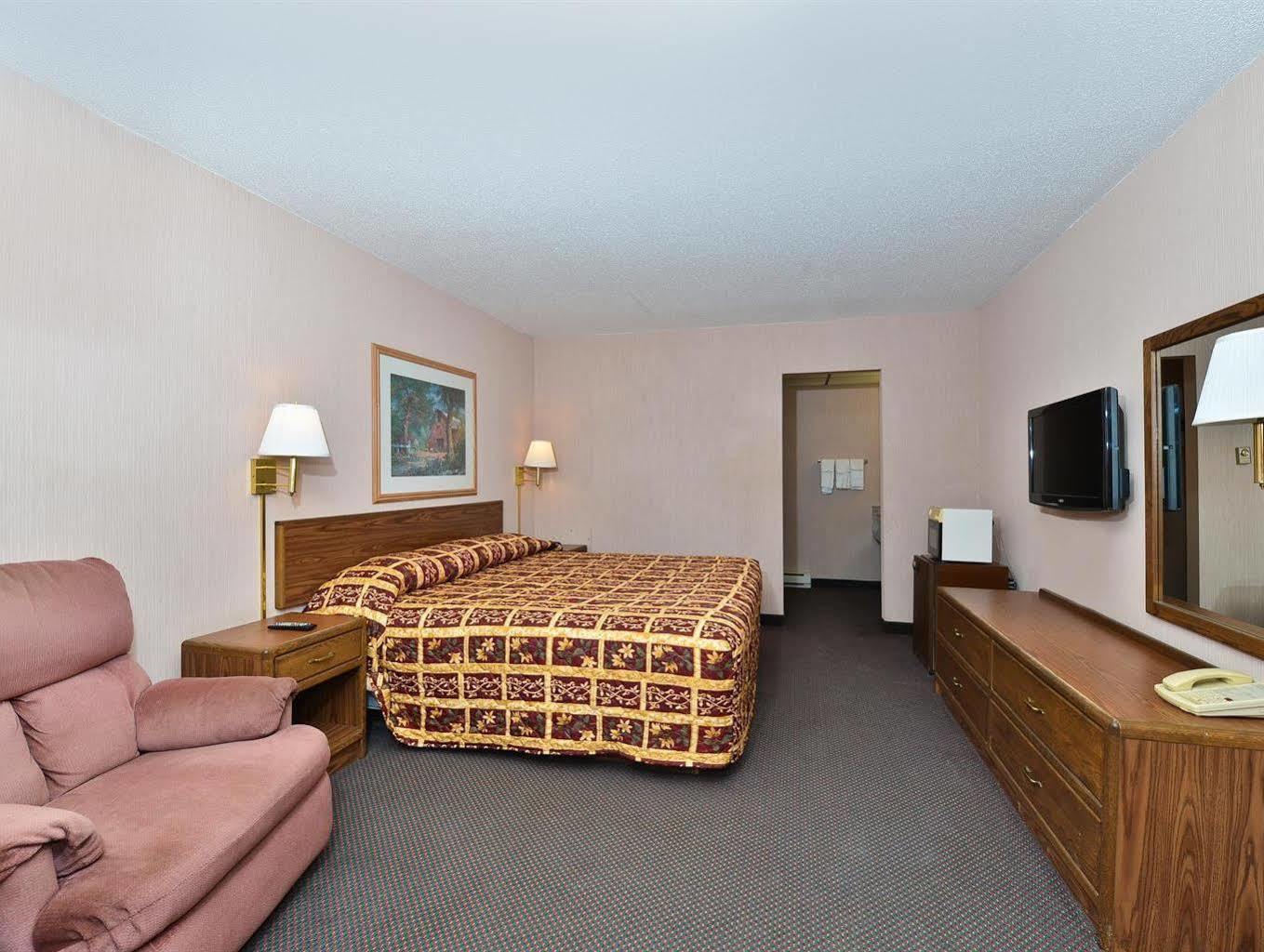 Devils Lake Inn By Oyo Near Devils Lake Regional Airport Luaran gambar