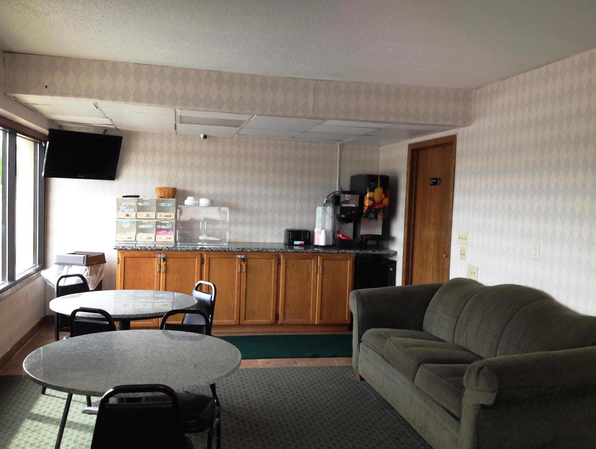 Devils Lake Inn By Oyo Near Devils Lake Regional Airport Luaran gambar
